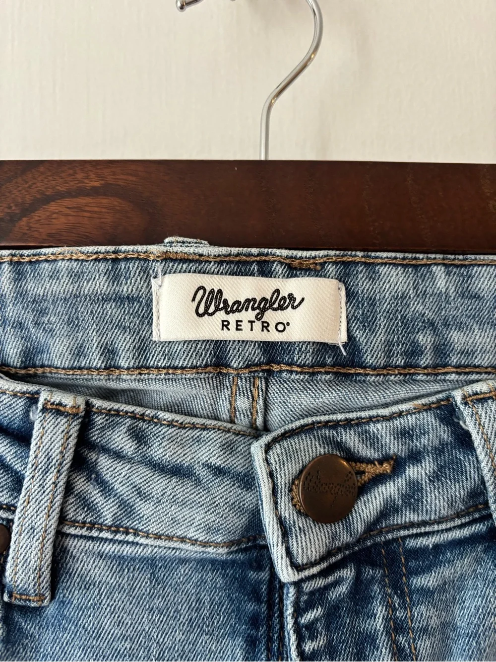 Wrangler Light Blue Straight-Leg Women's Jeans